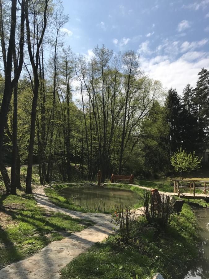 فندق Kamenacka Myslivna Moravany  المظهر الخارجي الصورة